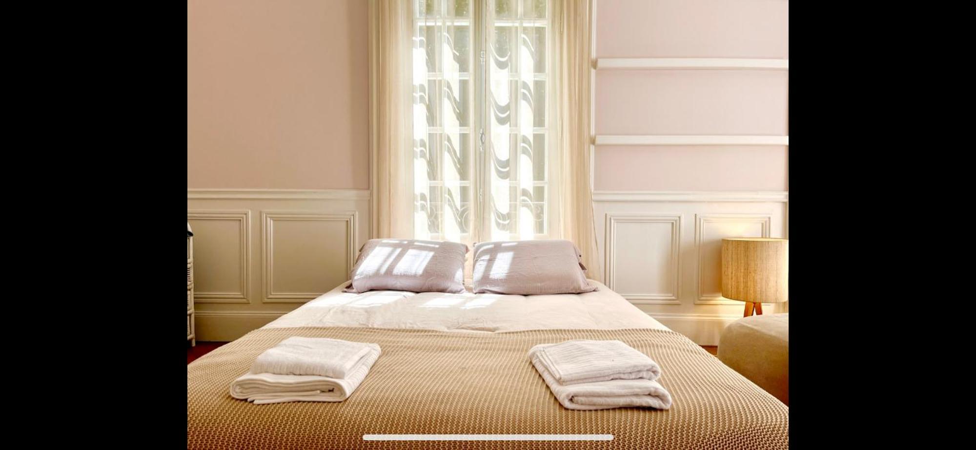 Suite Avec Grande Terrasse Et Parc - Gite Classe 4 Etoiles إتريتا المظهر الخارجي الصورة