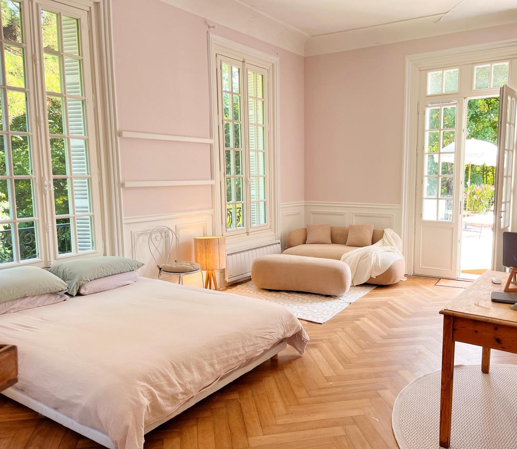 Suite Avec Grande Terrasse Et Parc - Gite Classe 4 Etoiles إتريتا المظهر الخارجي الصورة