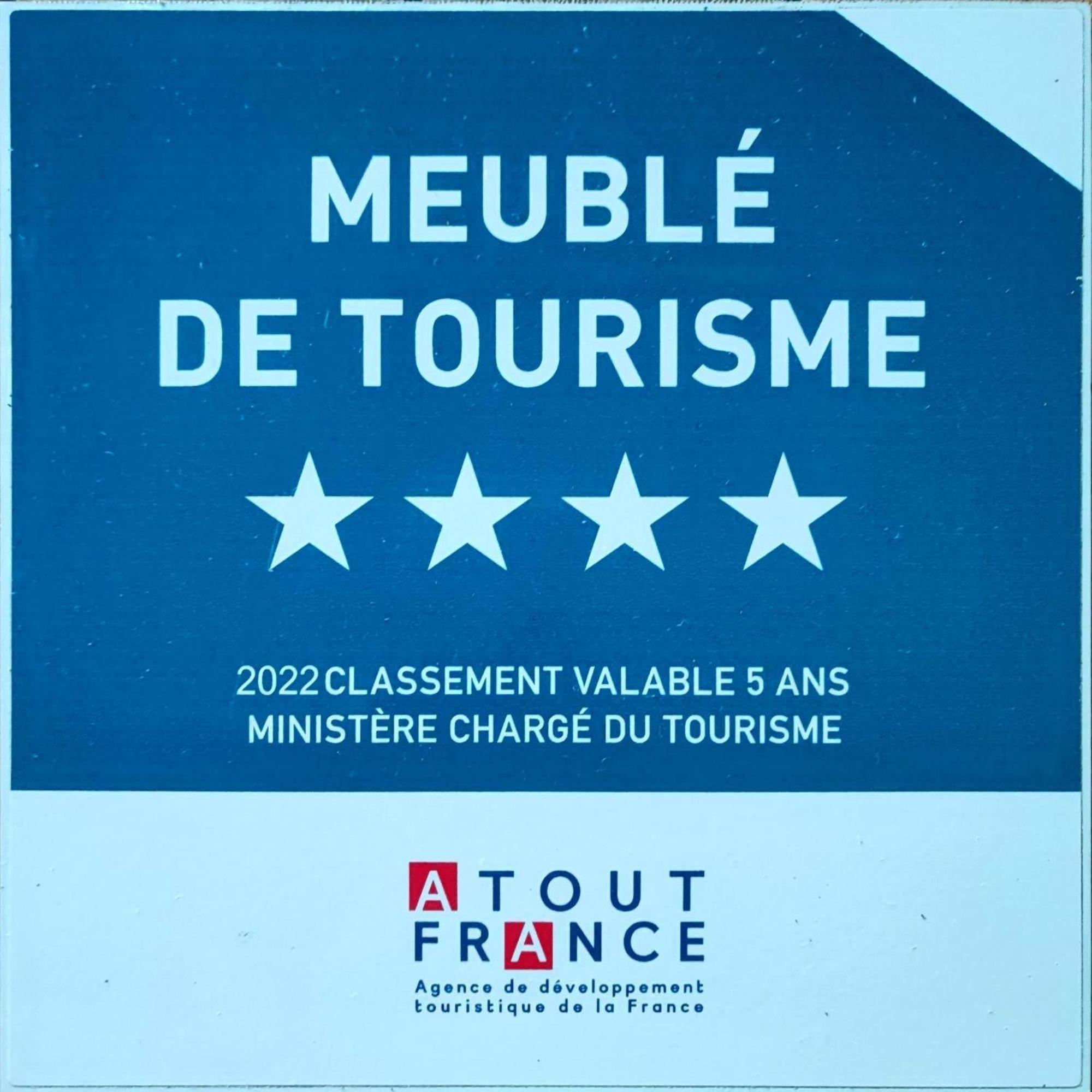 Suite Avec Grande Terrasse Et Parc - Gite Classe 4 Etoiles إتريتا المظهر الخارجي الصورة